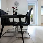 Апартаменты Adriana *