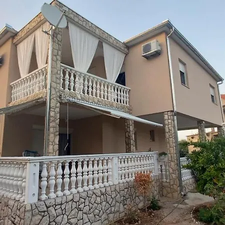 Apartment Adriana Bilice